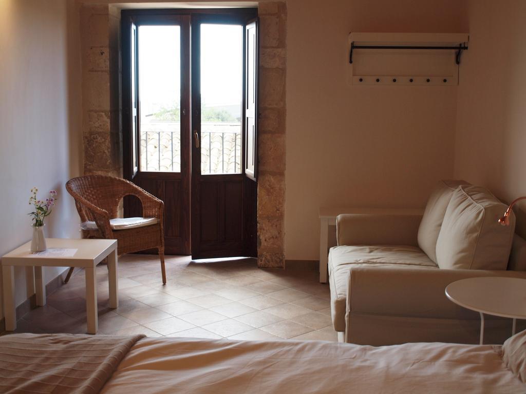 فيلا Casale Zappullaفي Agriturismo Ara المظهر الخارجي الصورة